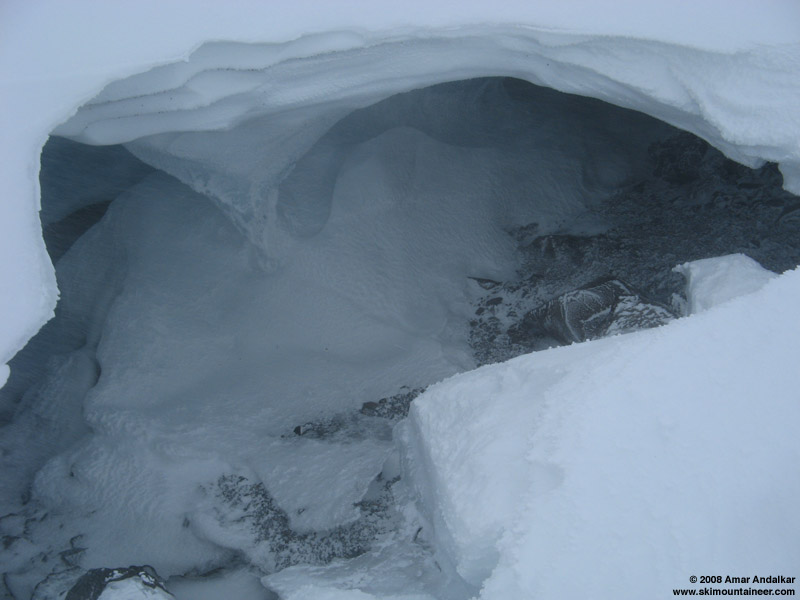 SummitCraterSteamCaveEntrance-05May2008.jpg